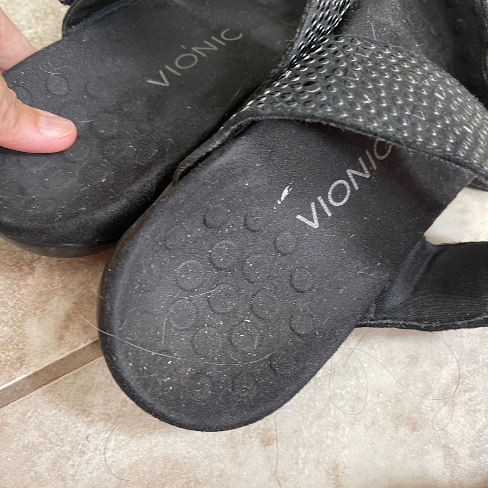 Vionic Samoa Black Studded Orthotic Slide Sandals Womens Size 9 comfort beach - Picture 5 of 8
